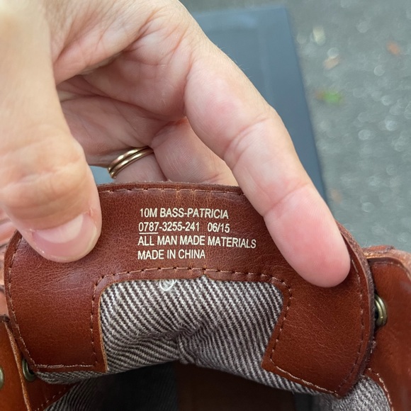 GH Bass and Co brown boots - Picture 4 of 5